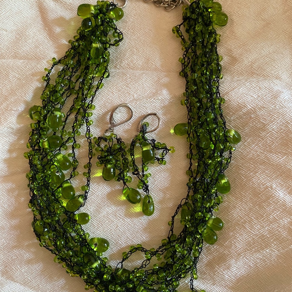 Green beaded necklace and earring set